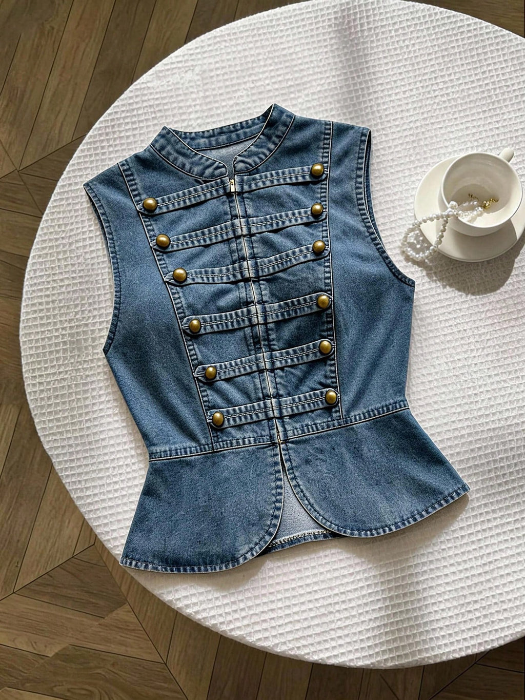 Blusa tipo chaleco napoleon de jean