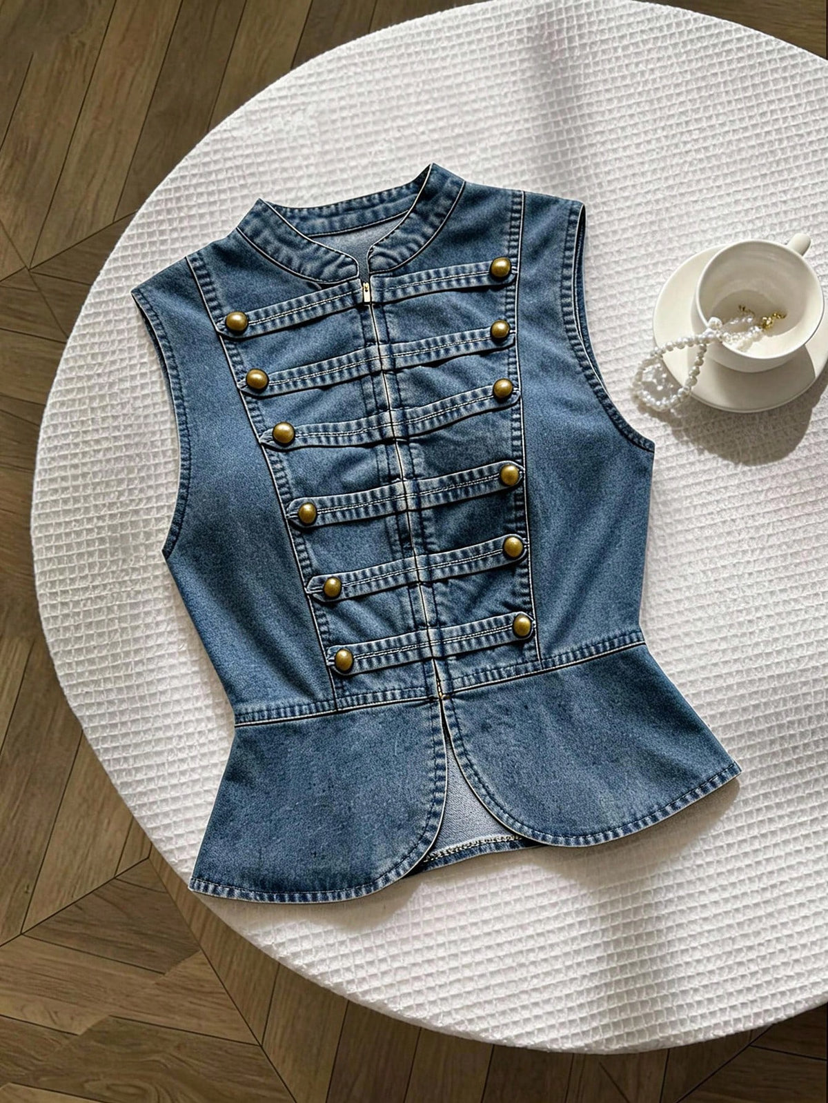 Blusa tipo chaleco napoleon de jean