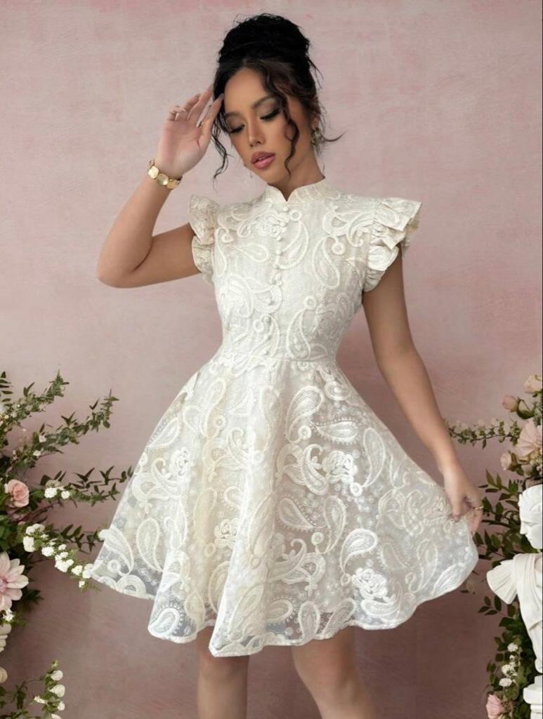 Vestido corto blanco encaje