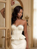 Bustier blanco elegante con brillo