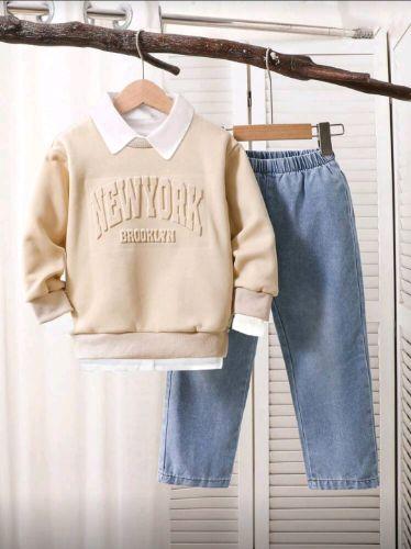 Conjunto con sueter grabado 3d
