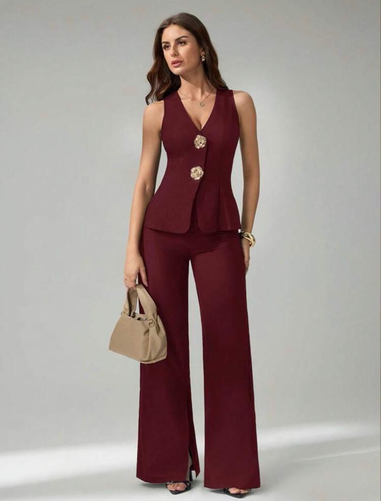 Conjunto vino con detalle en boton