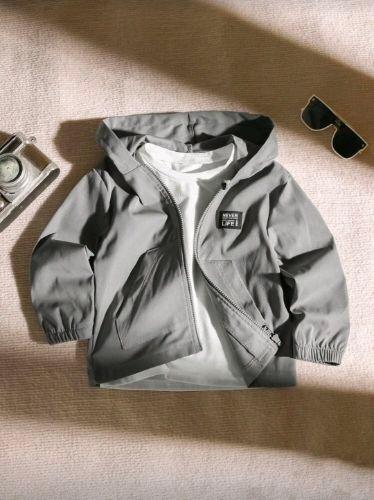 Chaqueta impermeable gris