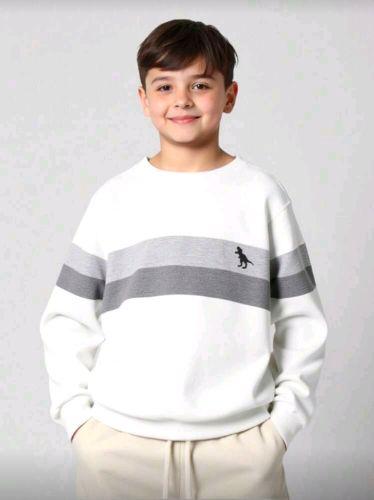 Sueter blanco de niño