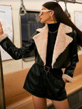 Chaqueta de cuero negro peluda