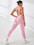 Enterizo rosado con escote en la espalda