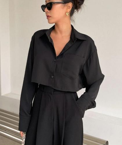 Camisa corta color negro