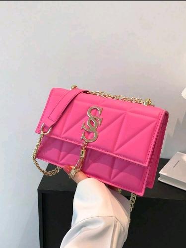 Cartera fucsia